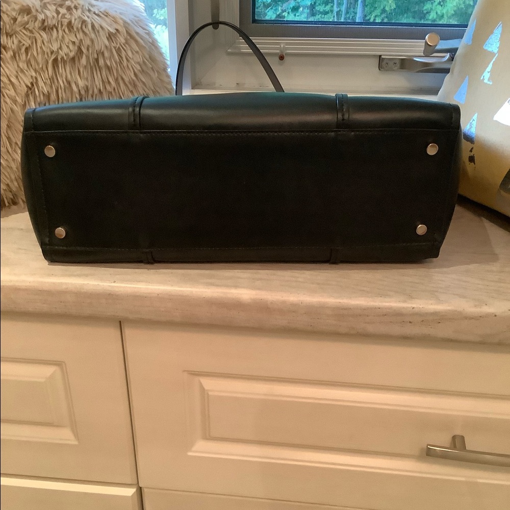 Kate Spade Tote in Black, Excellent Condition - Picture 9 of 13